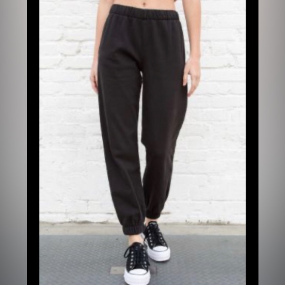 Brandy Melville Rosa Sweatpants in Dark Grey